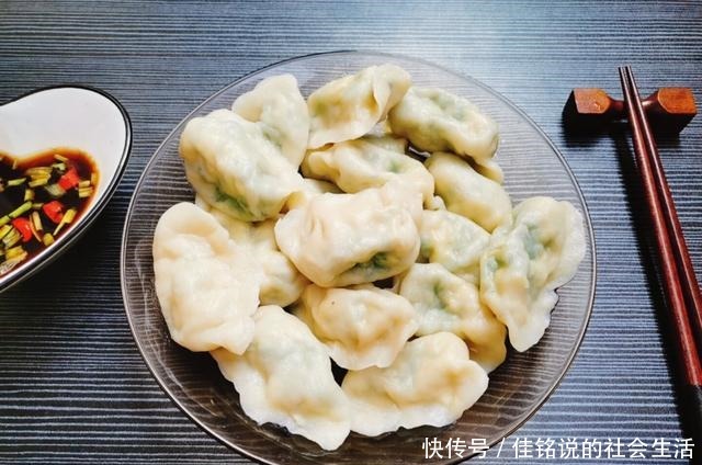 饺子|看到岳云鹏晒饺子,嘴馋在家做一锅,第一次尝试这种馅,太香了