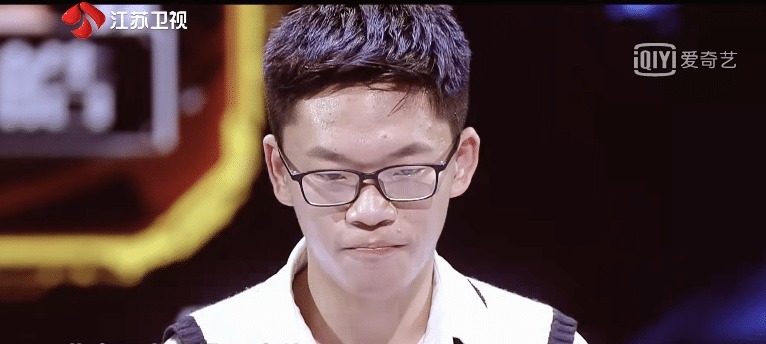 赵金昊|《最强大脑》相比黄明睿赵金昊,原本狂妄自大的他,成为全场最稳