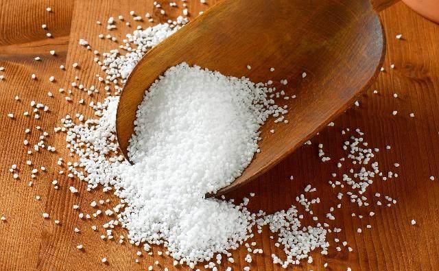  盐分|食盐有利于身体健康？如果盐分摄入过多，可能会引起这4种疾病！