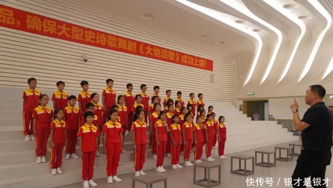 幕后|《大地颂歌》幕后|“何炅演的就是我嘞”