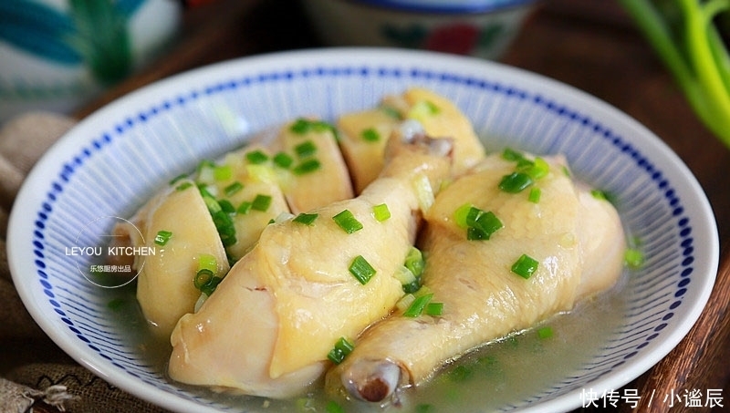 鸡肉|蒸出来的美味，又鲜又嫩的鸡腿吃法，一滴油没放，清淡有滋味