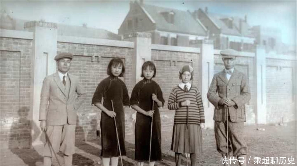 老照片|清朝老照片：图四洗衣服的妇女让人忍俊不禁，图五是溥仪在打高尔夫