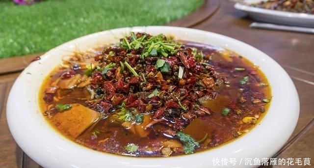 味道|和媳妇回农村老家,叔叔请客吃大餐,30道菜霸气桌子摆不下