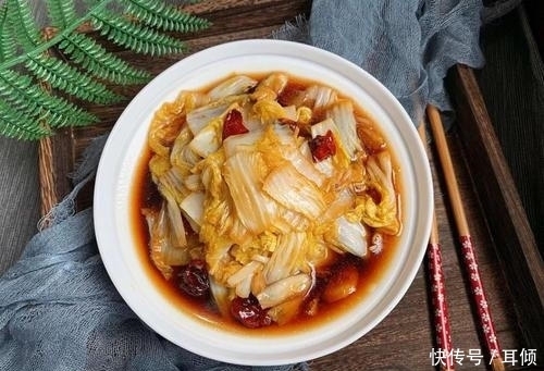 醋溜|醋溜白菜,白菜直接下锅就错了,难怪不好吃,大厨:这样做才对