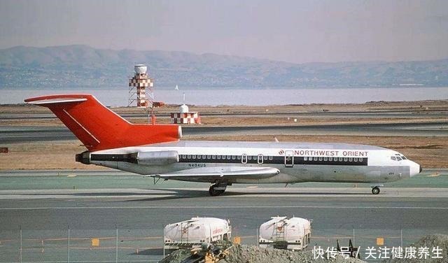 东西|历史上首位劫机成功的人,钱到手后就直接从高空一跃,从此消失了