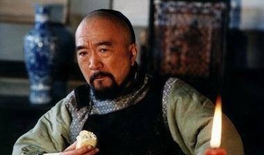  偏袒|宠臣被康熙偏袒了30年，但他对母亲的恶行，让康熙痛下杀手