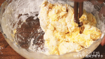  张手抓饼|早餐不想吃馒头+粥，只能喊你吃酥了，做法不外传