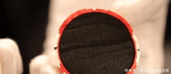 一刀切|双色球摇奖球的秘密：一刀切开后，人们多年的疑惑也解开了！