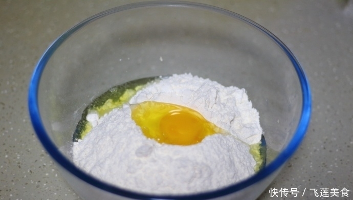 放心|一碗面粉,一个鸡蛋做放心油条,不含无添加,方法简单,一学就会