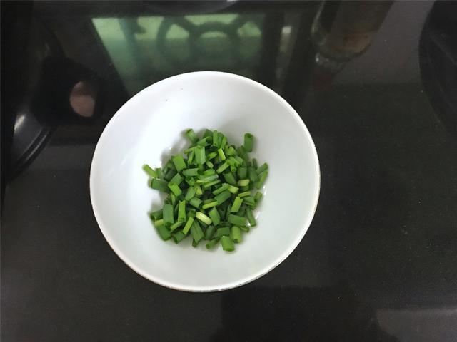  搞定|最适合懒人的一碗面，5分钟搞定，酸爽开胃，比煮泡面还简单