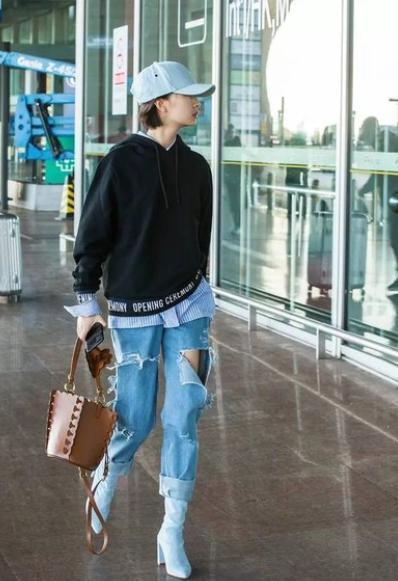  气质|周冬雨气质绝了, 连红配绿都能驾驭, 时尚感普通人比不了