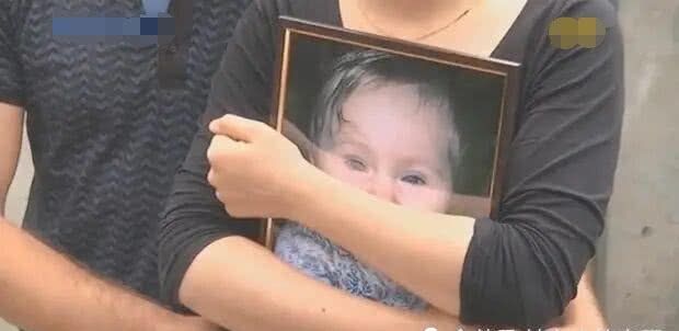  父母|1岁宝宝第一天上托儿所，父母刚送下1个小时，孩子就停止了呼吸