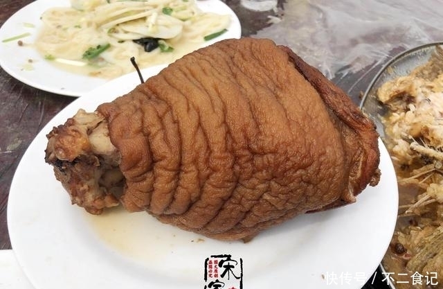 农村|农村330元一桌的宴席,鸡鸭鱼肉都有,利润在哪?