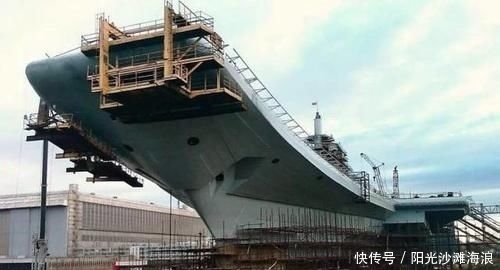 油漆|为何航母要定期返厂清理?船底一大坨海鲜让人垂涎三尺,然而专家却泼了冷水