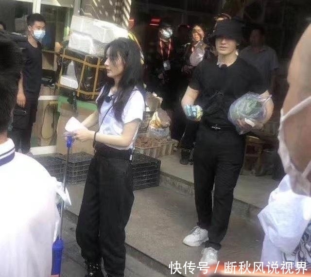 颖宝得|《中餐厅》第四季开录!赵丽颖路人照太惊艳,神仙颜值曝光