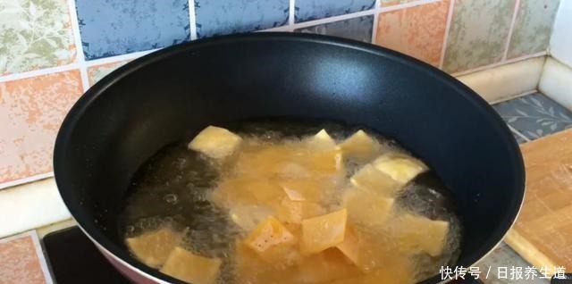 玉米面|只需面粉和玉米面,在家做出酥脆的锅巴