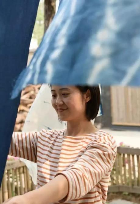 小院|20多岁的年龄差距,却把一个破烂的农家小院变成了“桃花源”