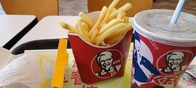 模仿者|肯德基最牛的模仿者,菜单照抄肯德基,却把自己抄成了一线品牌