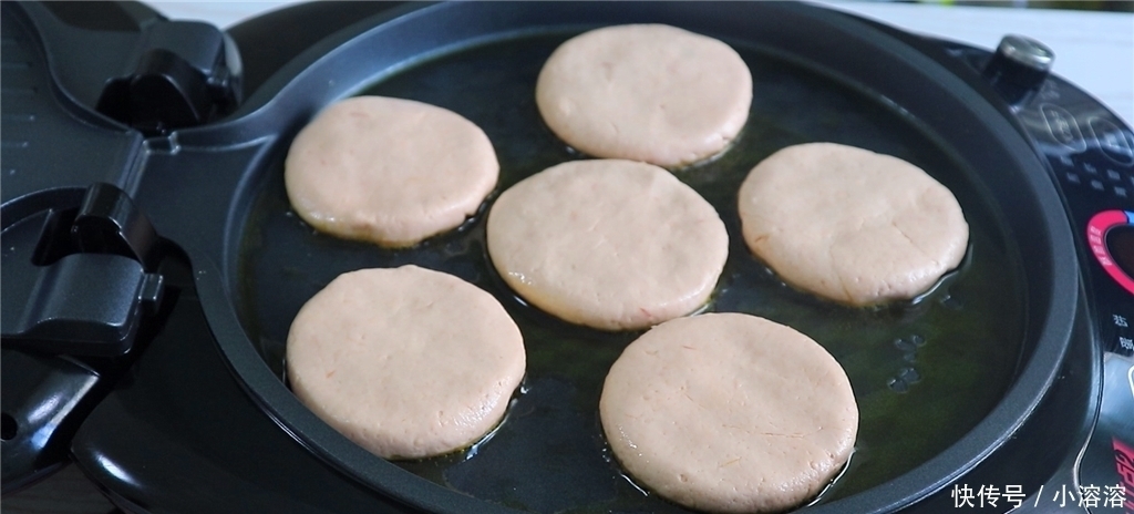 黑芝麻|3个西红柿加1碗芝麻,教你简单又好吃的做法,出锅老公连吃5个