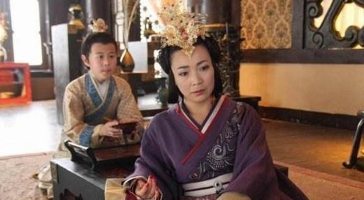 家道中落|她家道中落年少早慧,知书达礼德冠后宫,母仪天下令人敬佩