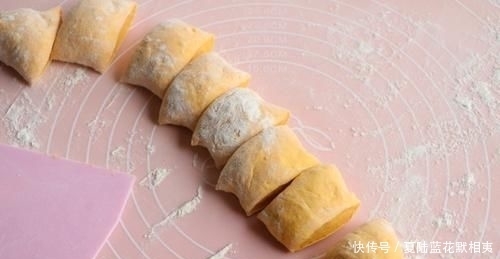 好吃|女儿不吃早餐,换个做法,出锅连吃3个,比馒头好吃,比油条健康