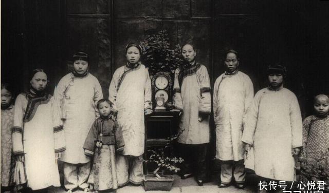 图为一|晚清官员的妻妾们官做的越大妻妾数量越多,而且一个比一个年轻