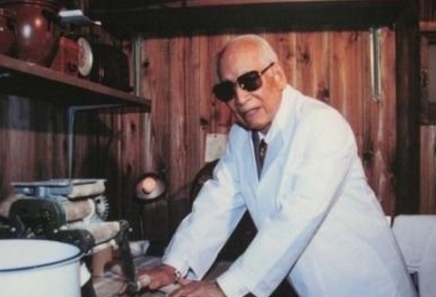 创始人|吃泡面对身体有害?泡面创始人连吃60年,下场让人警醒