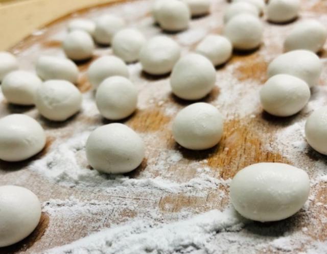  糯米粉|一到冬天就怕冷多吃这道甜品，做法简单，吃上1周，再也不怕冷