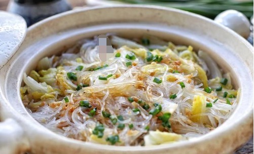 腊肉|没有比这更馋人的砂锅菜了,不加一滴水,焖一锅,给龙虾都不换