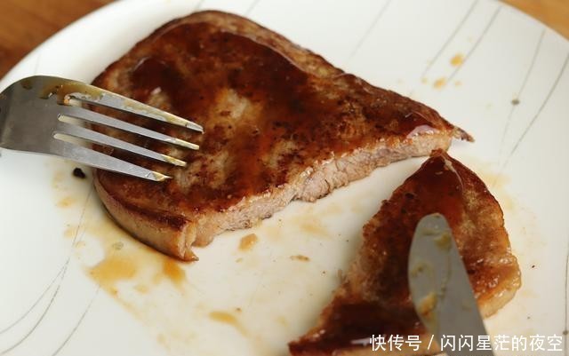  腌制|煎牛排好吃有诀窍，牢记这几步，牛排鲜嫩入味不塞牙，超好吃