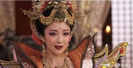 枪刺|漂亮女敌将娶了我，就献关，大将好，献关后大将一枪刺死她