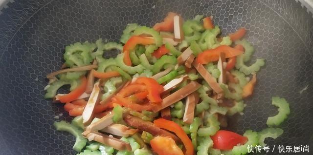味道|香干炒苦瓜新方法简单易学，味道很好