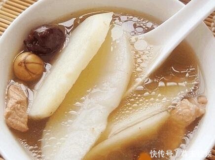 秋天|秋天用这食材来炖鸡,鸡肉鲜嫩,香气四溢,汤汁鲜甜,滋补身体