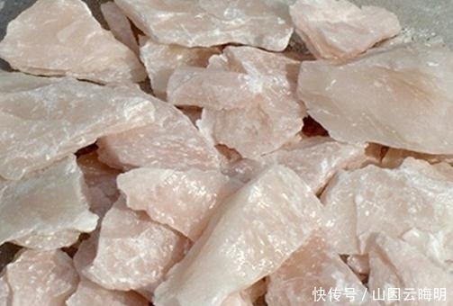  中国|地球上最软的石头，不仅软还能吃？中国的产量高达2.5亿吨