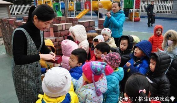 退学|90后宝妈错把信息发幼儿园家长群,慌忙撤回,园长却说:退学吧