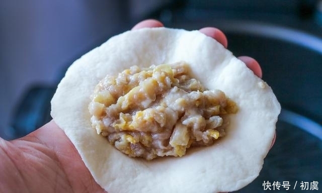 方法|蒸包子,到底用大火还是小火?教你正确方法,包子暄软不塌陷