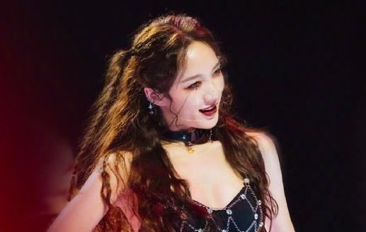 白冰|《浪姐》五公阿朵孟佳复活,黄圣依白冰淘汰,蓝盈莹又败好感