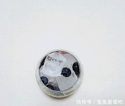  夏日|#夏日消暑，非它莫属#蓝莓苏打水