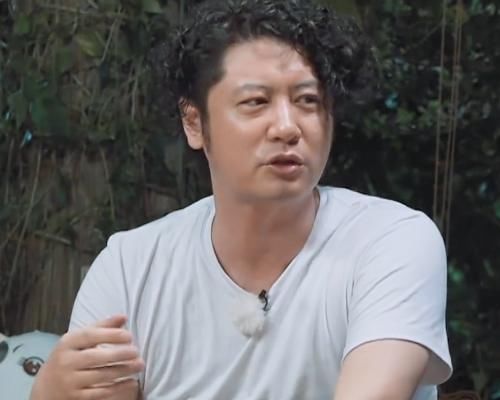  向往|向往迎来最没存在感嘉宾，不仅说话没人听，黄磊更是直接打断