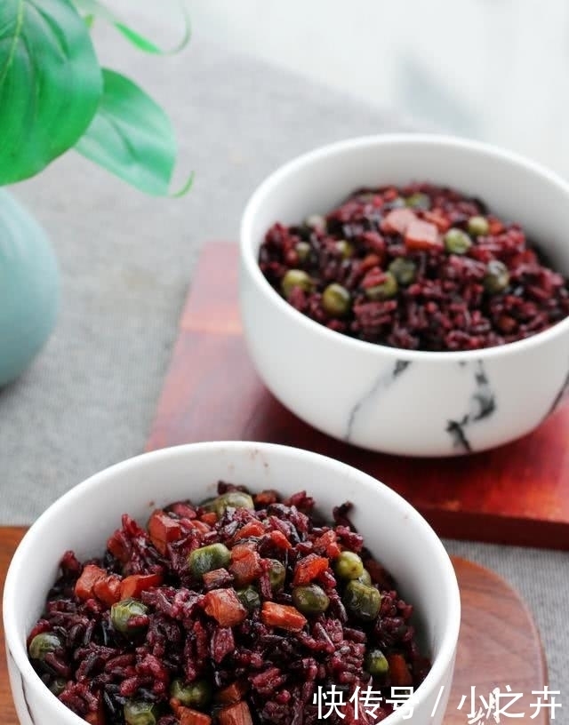 胡萝卜|煮饭加它,又香又软真好吃,3岁的孩子都能吃2碗,懒妈妈快学