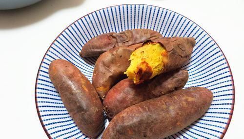 吃饭|一家三口吃饭,我准备了两菜一汤,老公说比吃大餐还要舒服!