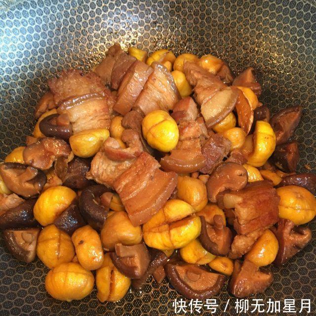 板栗|香菇板栗烧五花肉，香而不腻，一家人吃得超满足