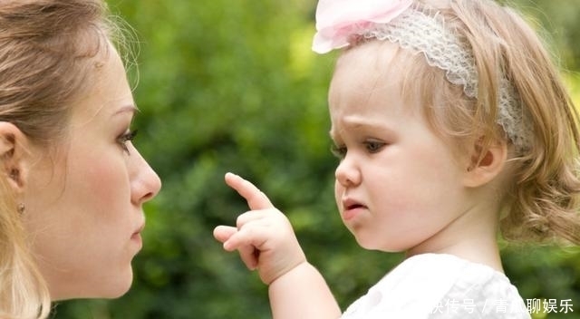 父母|父母与孩子难以沟通?尝试3种方法,让沟通高效