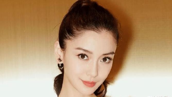  拒绝|杨颖两次点名想要他参加《奔跑吧》，却被节目组拒绝，网友：黄晓明答应吗？