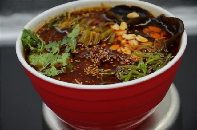 小编|假如给你60万,从这3种美食里选1个永远不吃,你选哪个?