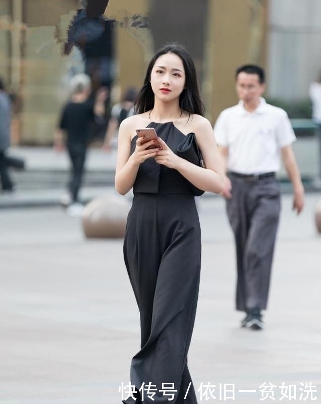 惊喜|街拍:希望我也是某个人翘首以盼的惊喜