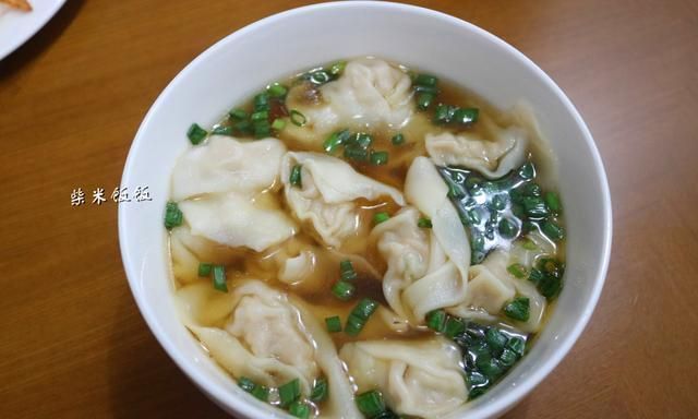 我家|我家包馄饨,从不买馄饨皮!晒出馄饨皮做法,网友:太简单了