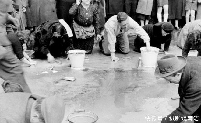 地上|音乐之都维也纳隐藏着犹太人的屈辱:他们跪在地上用刷子清洗大街