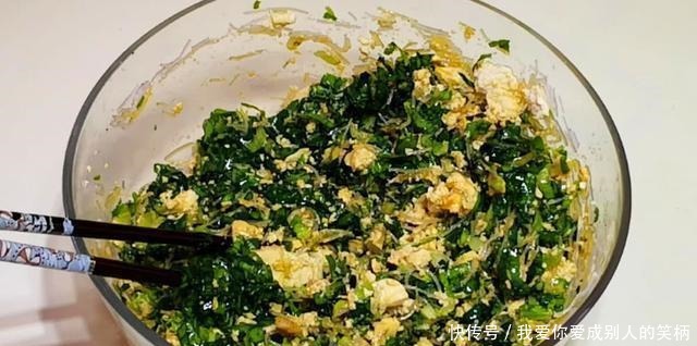 老妈|天冷吃包子别发面了,老妈用了40年的老方法,比发面包子更香软