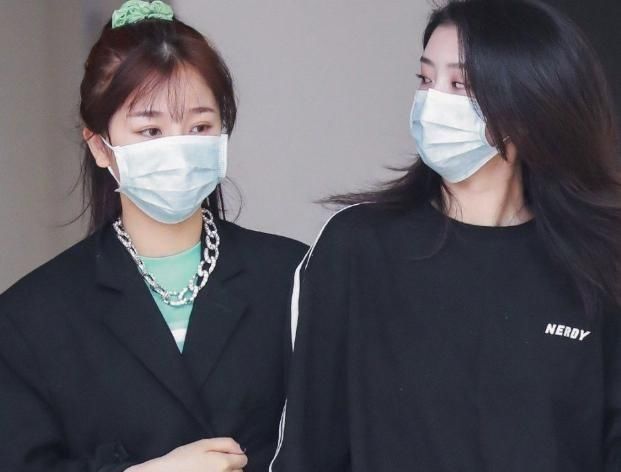  表情|虞书欣练习赛输给赵小棠后，她的表情成亮点，值得练习生参考